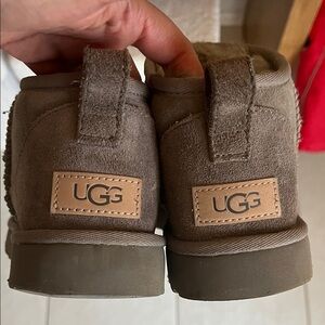 UGG classic mini in Grey